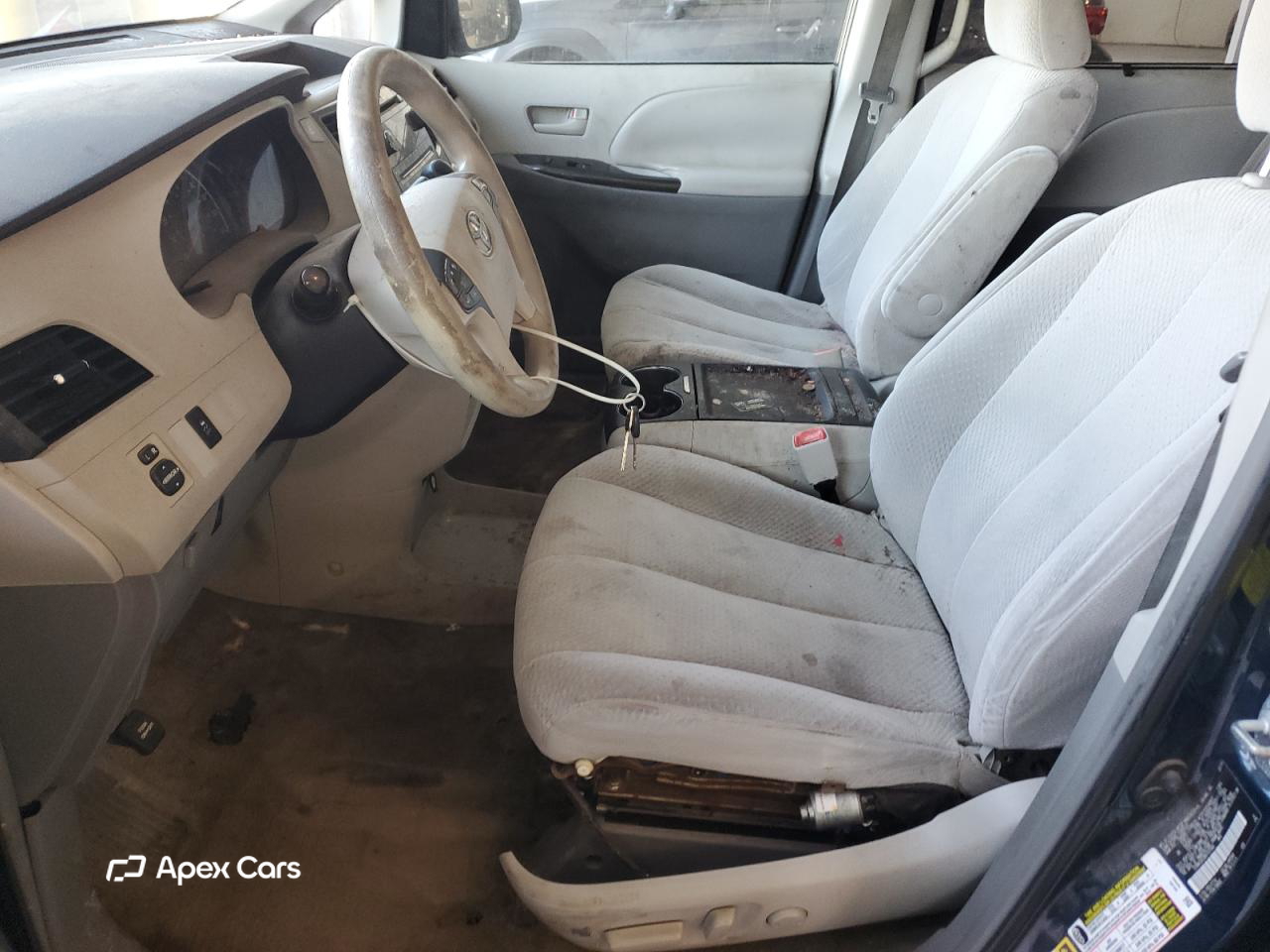 Toyota Sienna 2011