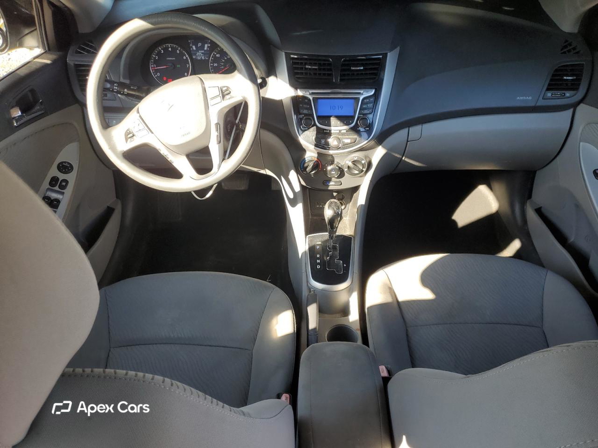 Hyundai Accent 2013