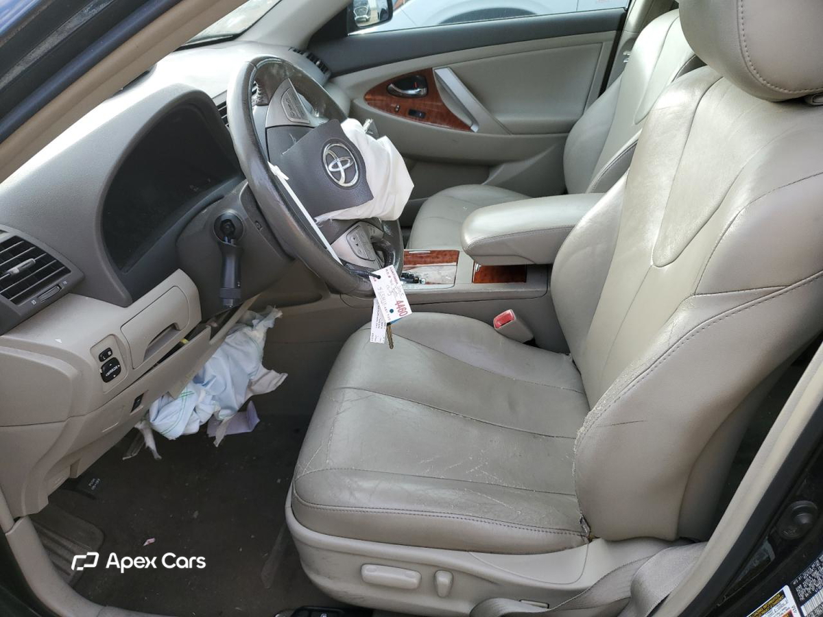Toyota Camry 2011