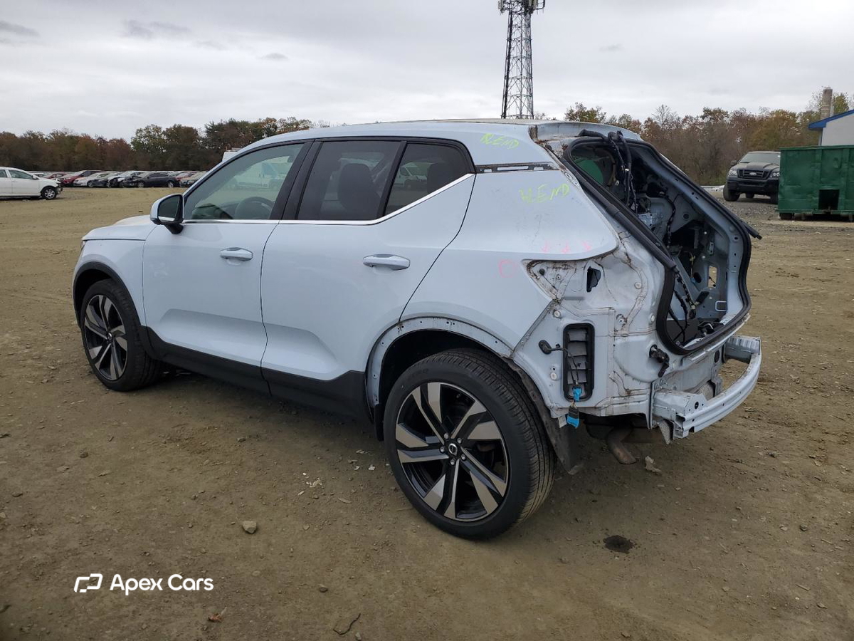 Volvo XC40 2024
