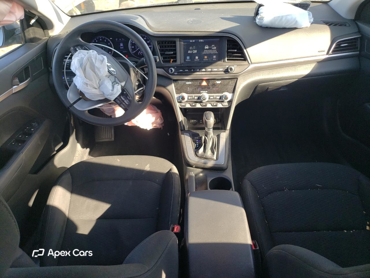Hyundai Elantra 2020