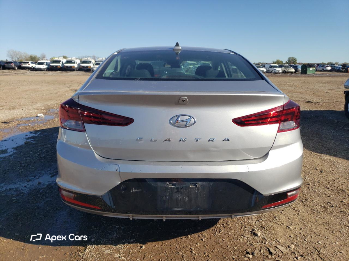 Hyundai Elantra 2020