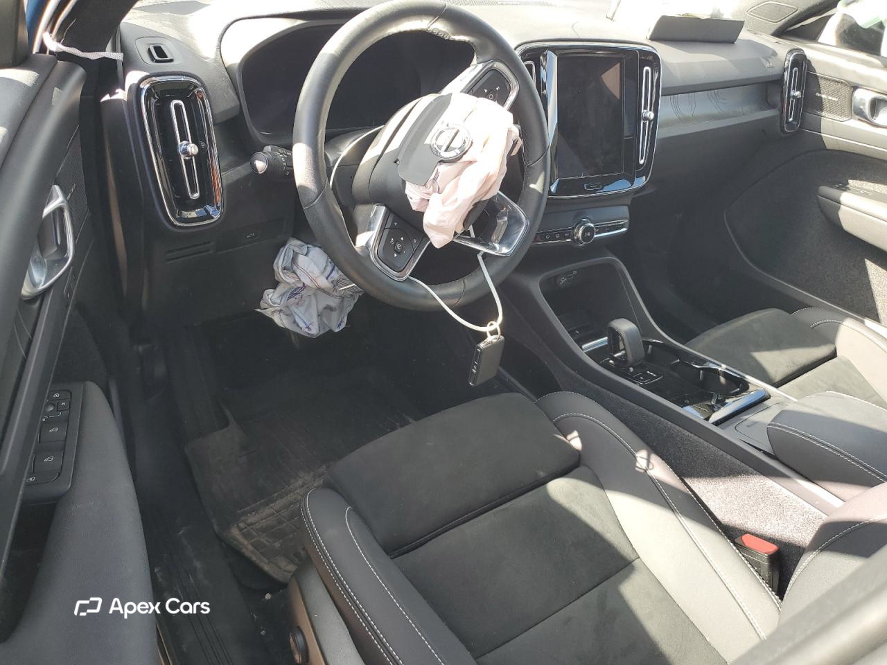 Volvo XC40 2024