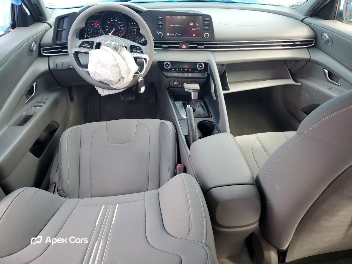 Hyundai Elantra 2021