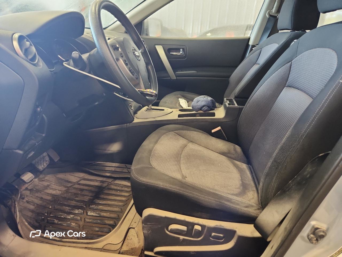 Nissan Rogue 2011