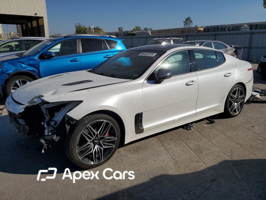 Kia Stinger 2022 - Image 1 of 14