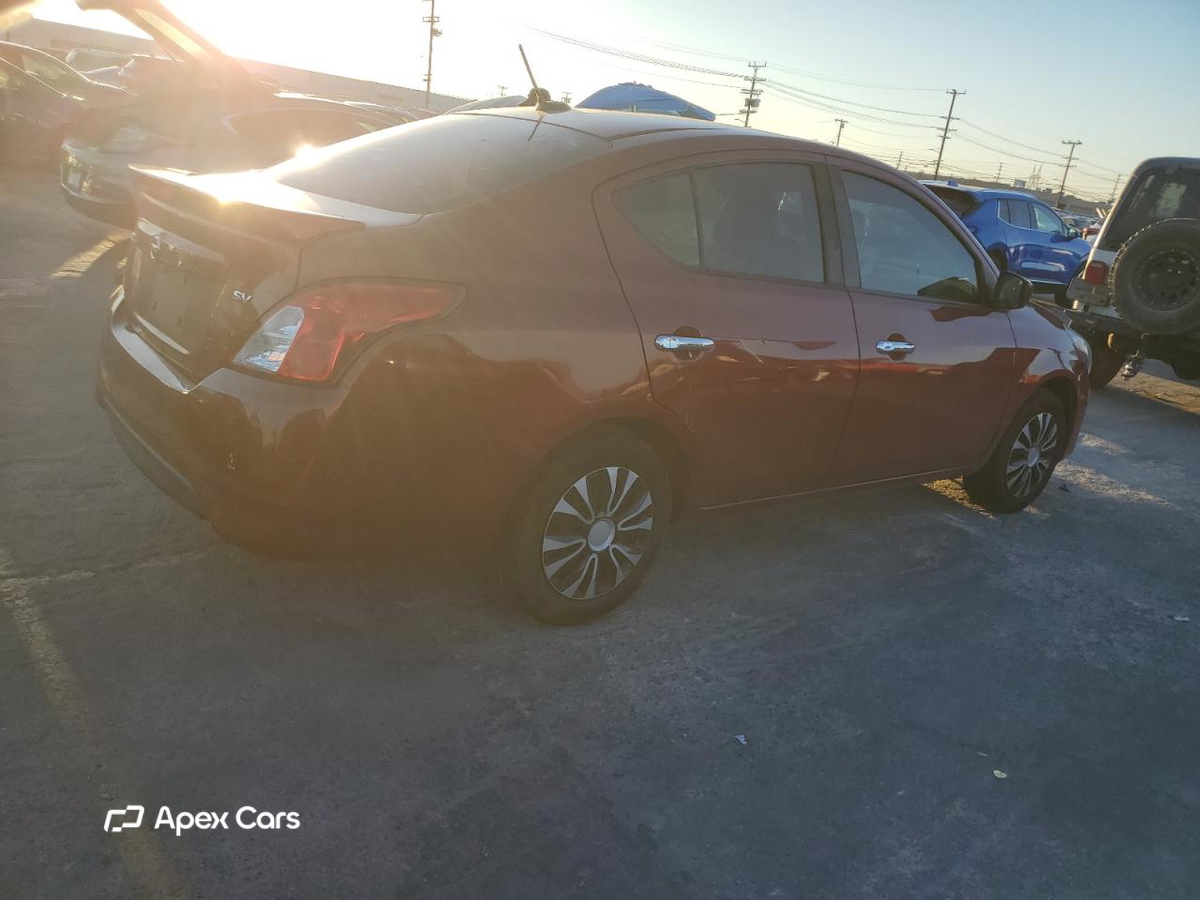 Nissan Versa 2018