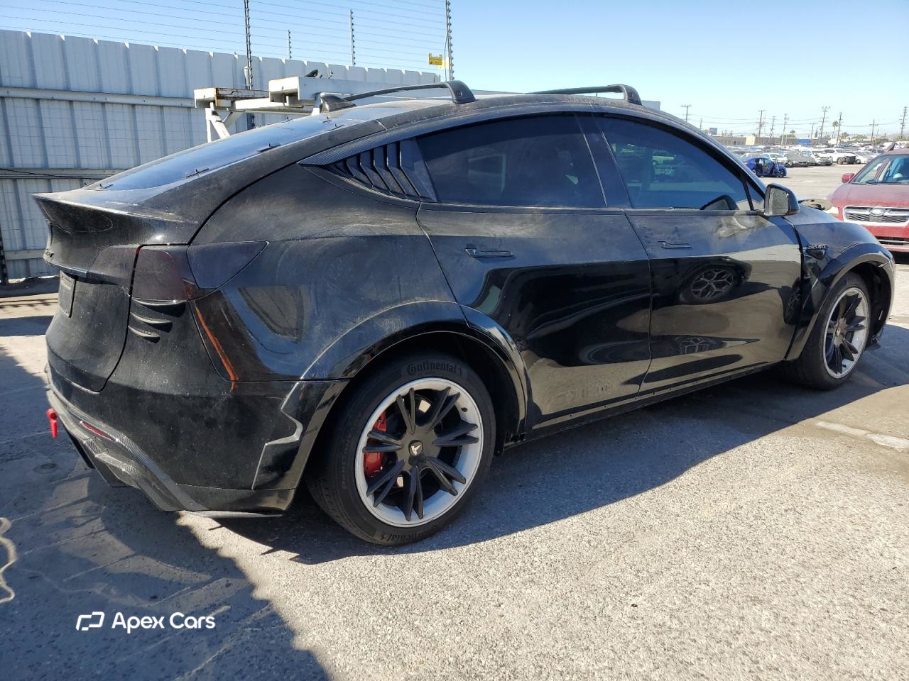 Tesla Model Y 2024