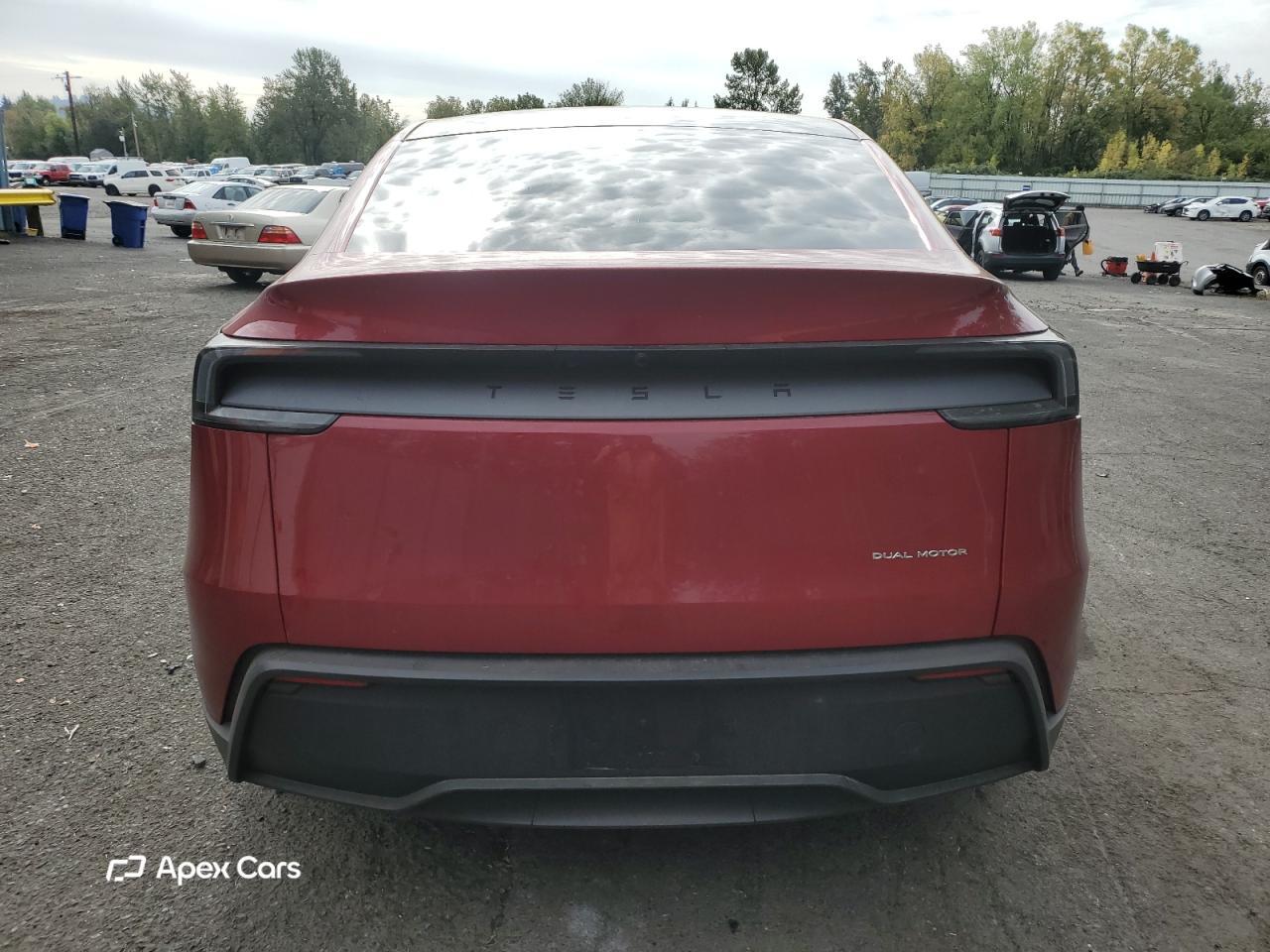Tesla Model Y 2026