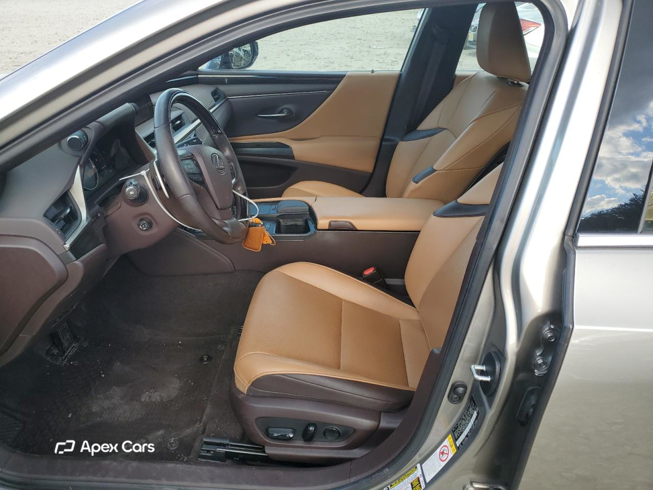 Lexus ES 2019