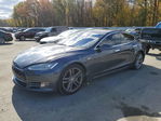 Tesla Model S 2015