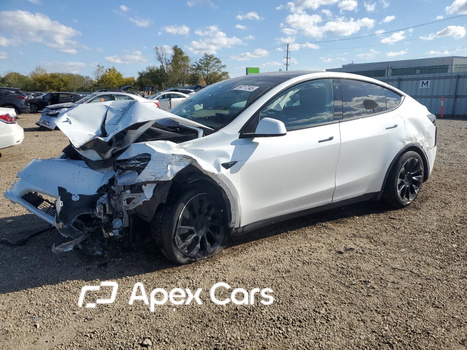 Tesla Model Y 2022 - Zdjęcie 1 z 14