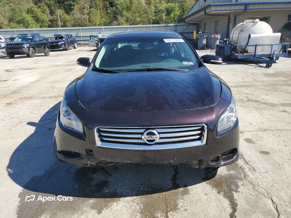 Nissan Maxima 2014