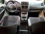 Dodge Caravan 2011