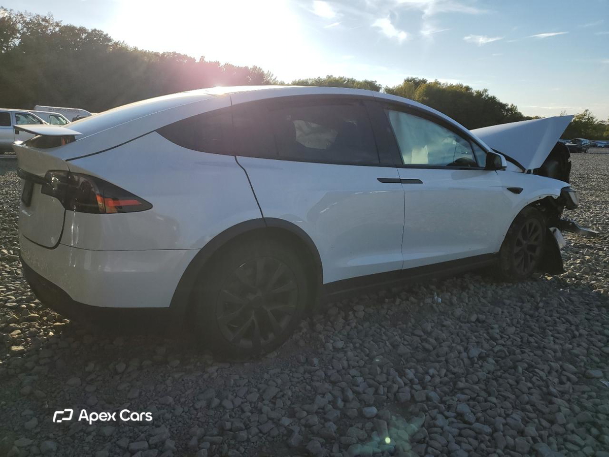 Tesla Model X 2024