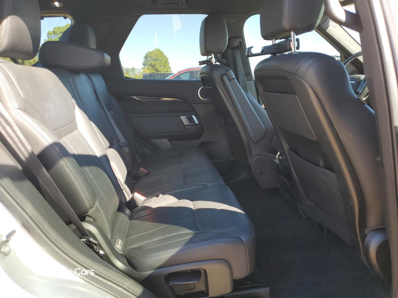Land Rover Discovery 2019