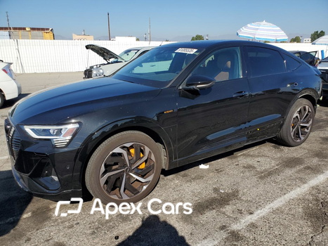 Audi e-tron 2022 - Image 1 of 14