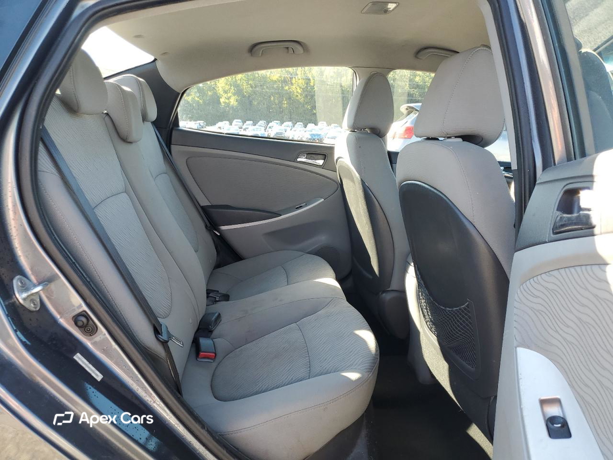 Hyundai Accent 2013
