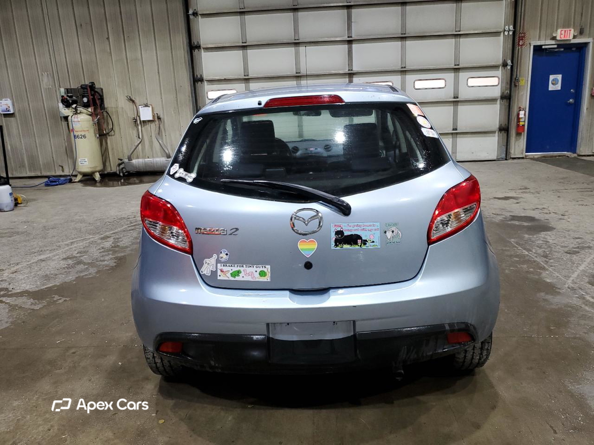 Mazda 2 2013