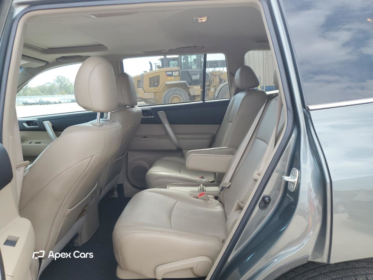 Toyota Highlander 2013