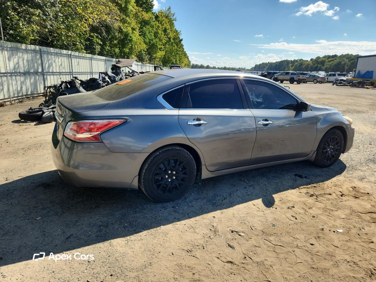 Nissan Altima 2015