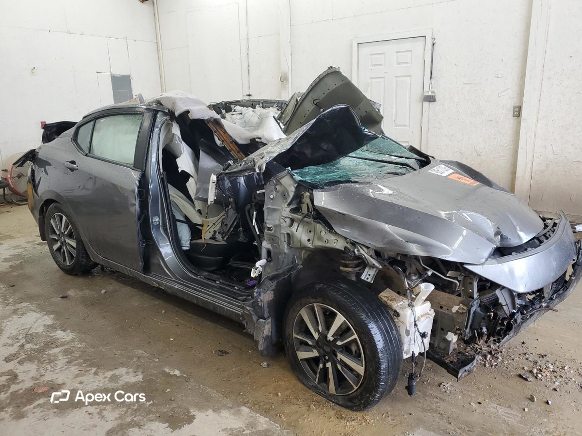Versa 2021