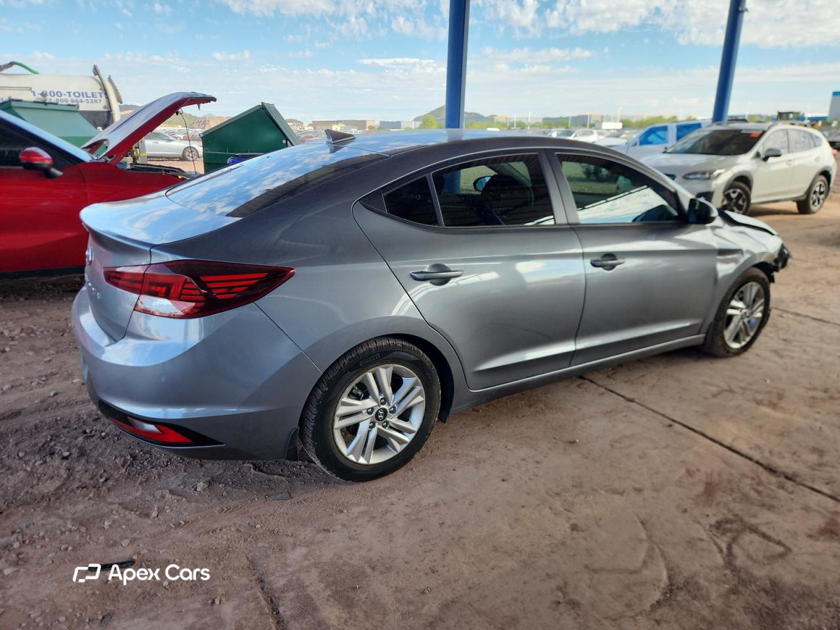 Hyundai Elantra 2019