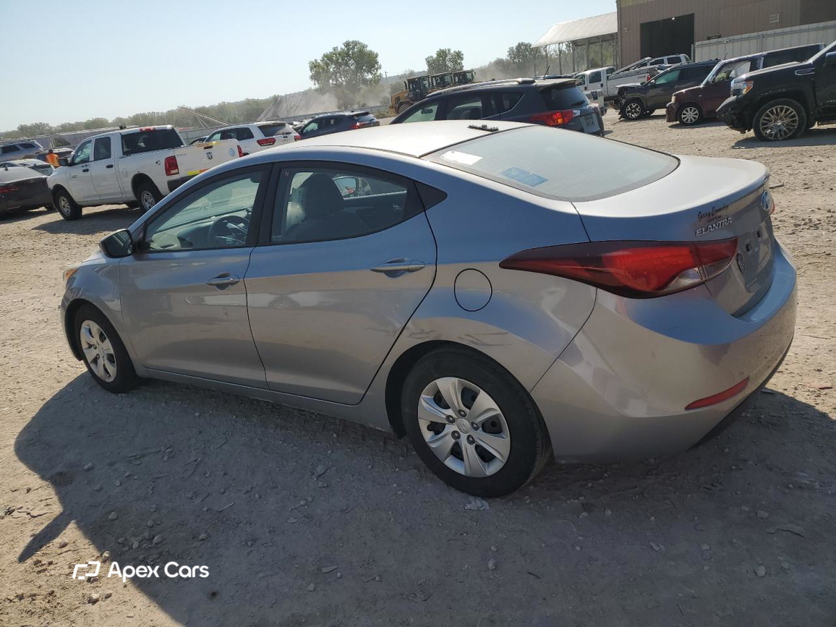 Hyundai Elantra 2016