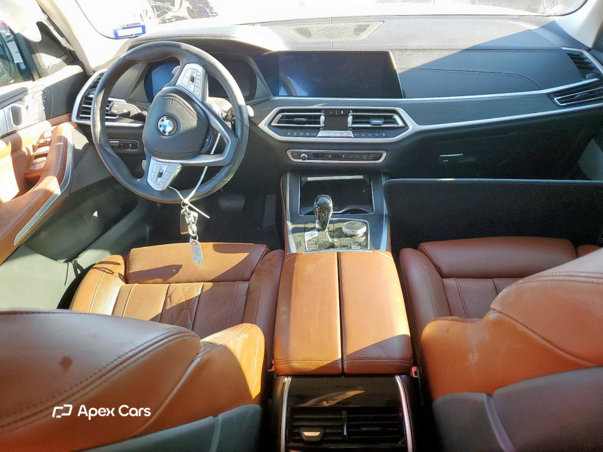 BMW X7 2021