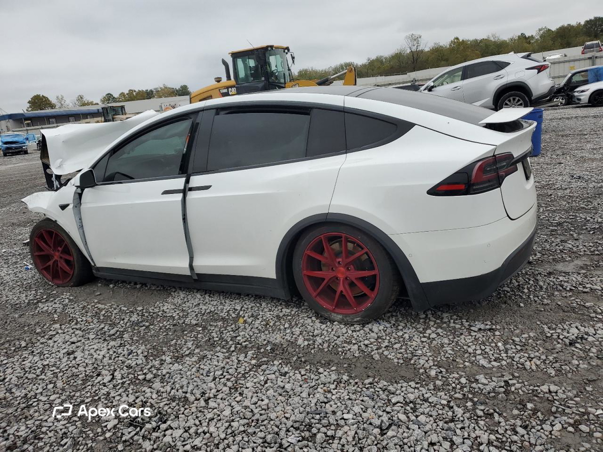 Tesla Model X 2022