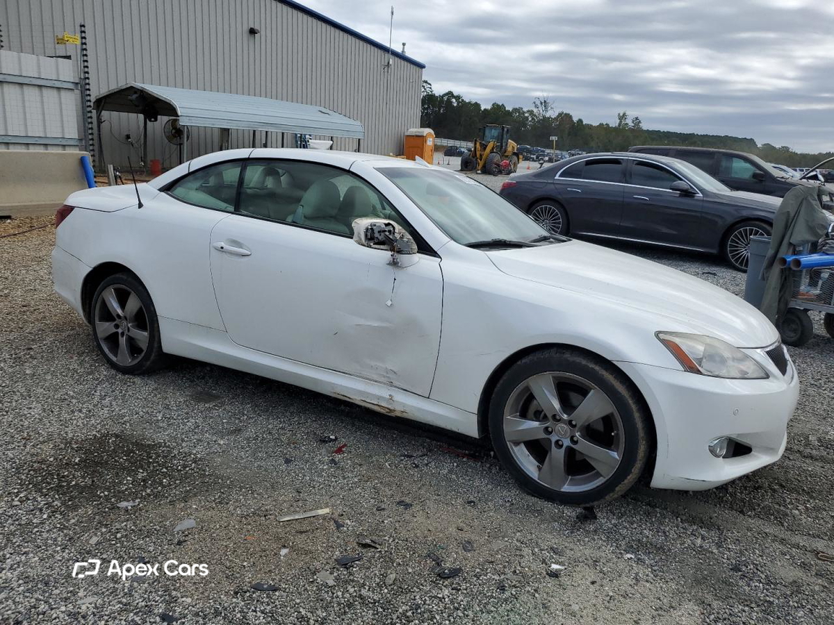 Lexus IS 2010