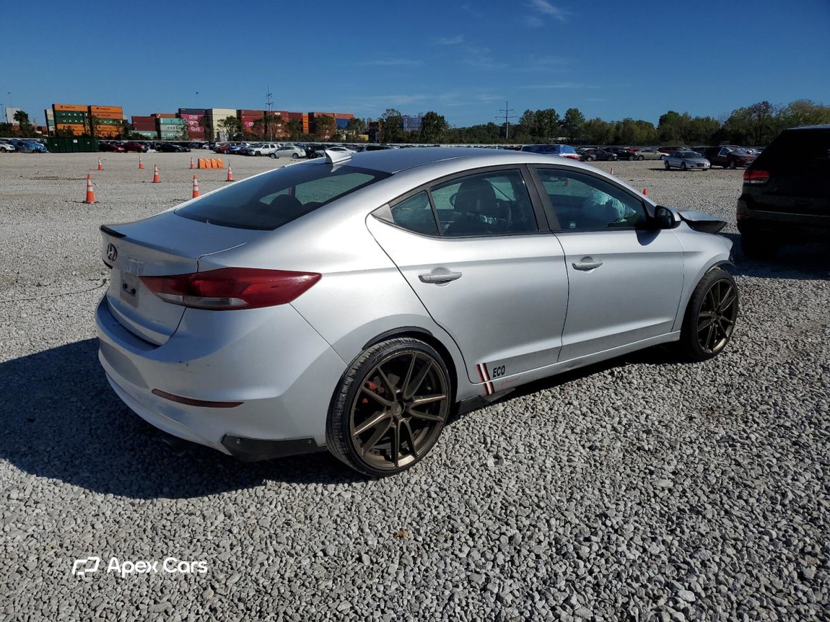 Hyundai Elantra 2018