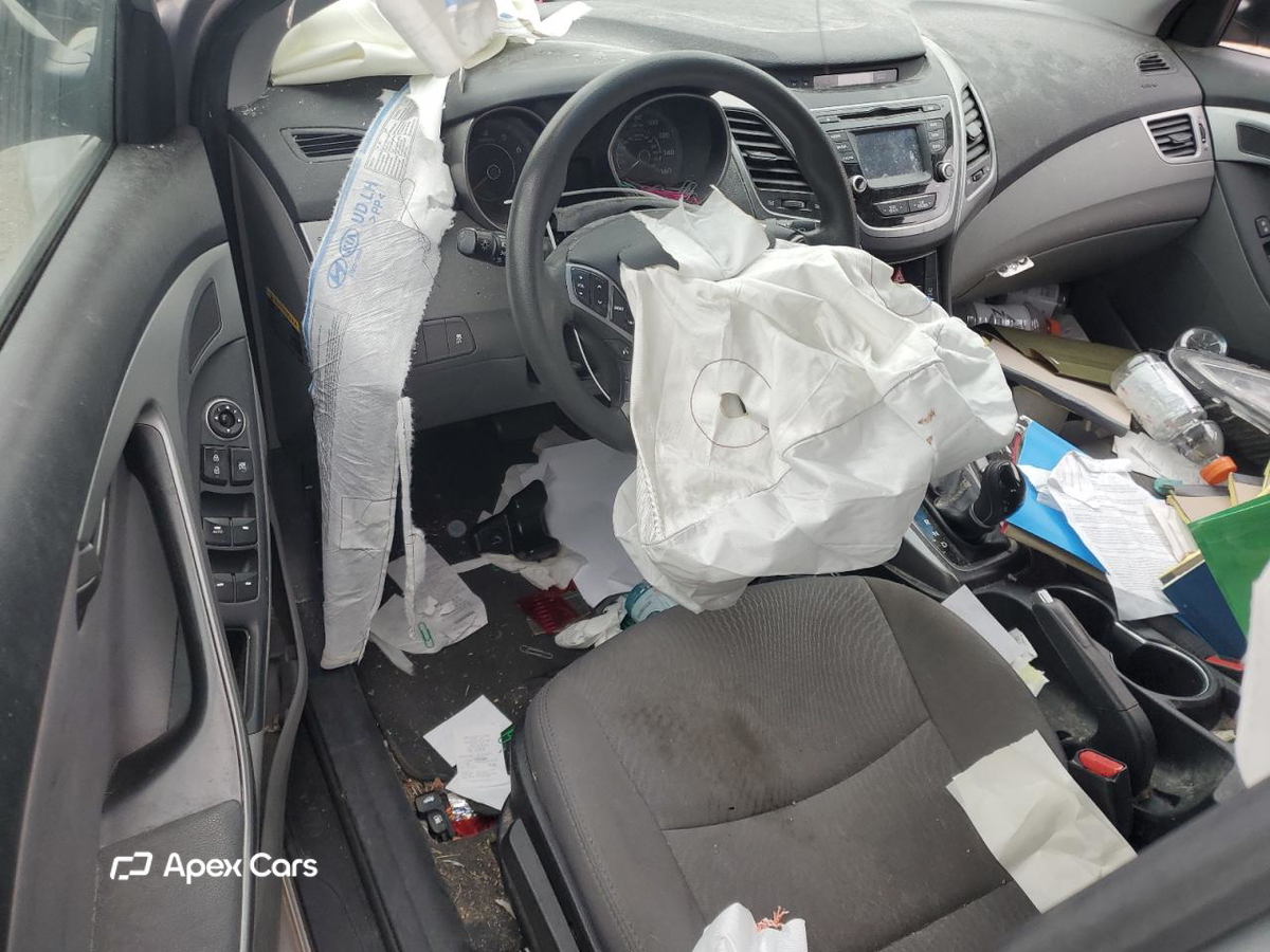 Hyundai Elantra 2016