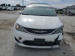 Chrysler Pacifica 2017