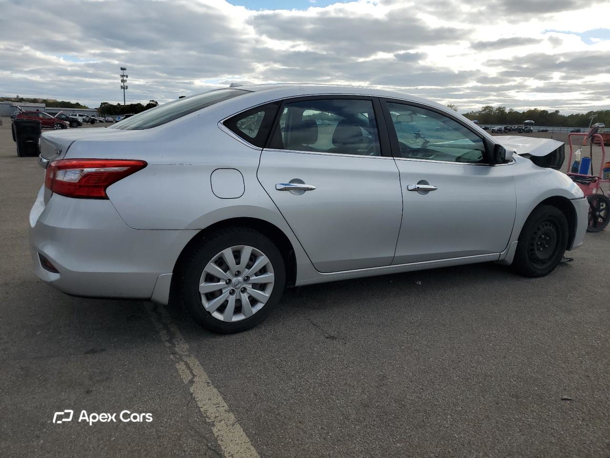 Nissan Sentra 2016