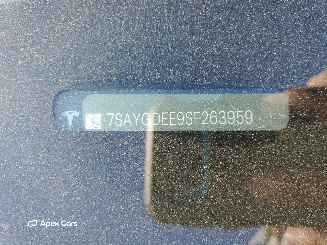 Tesla Model Y 2025