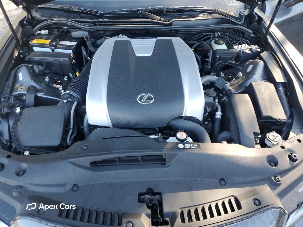 Lexus IS 2021