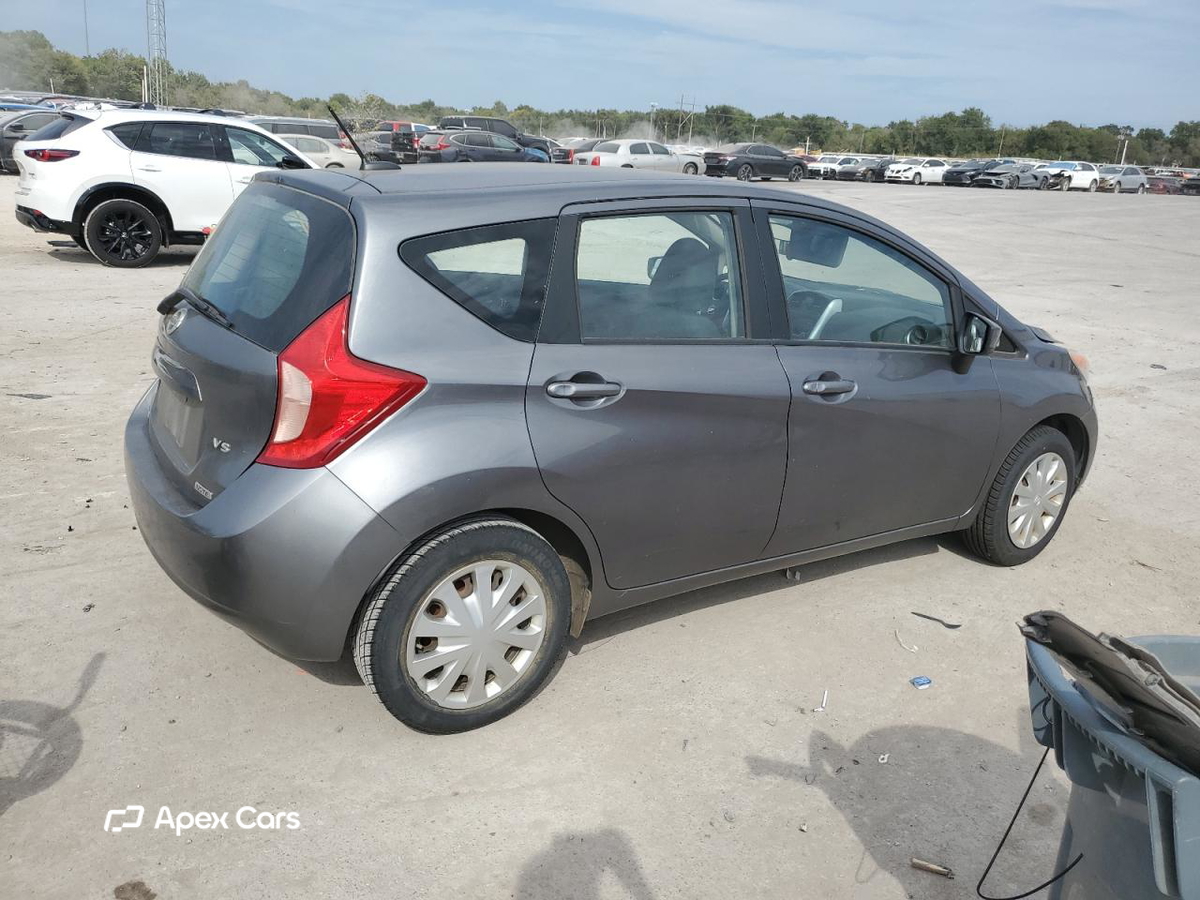 Nissan Versa 2016