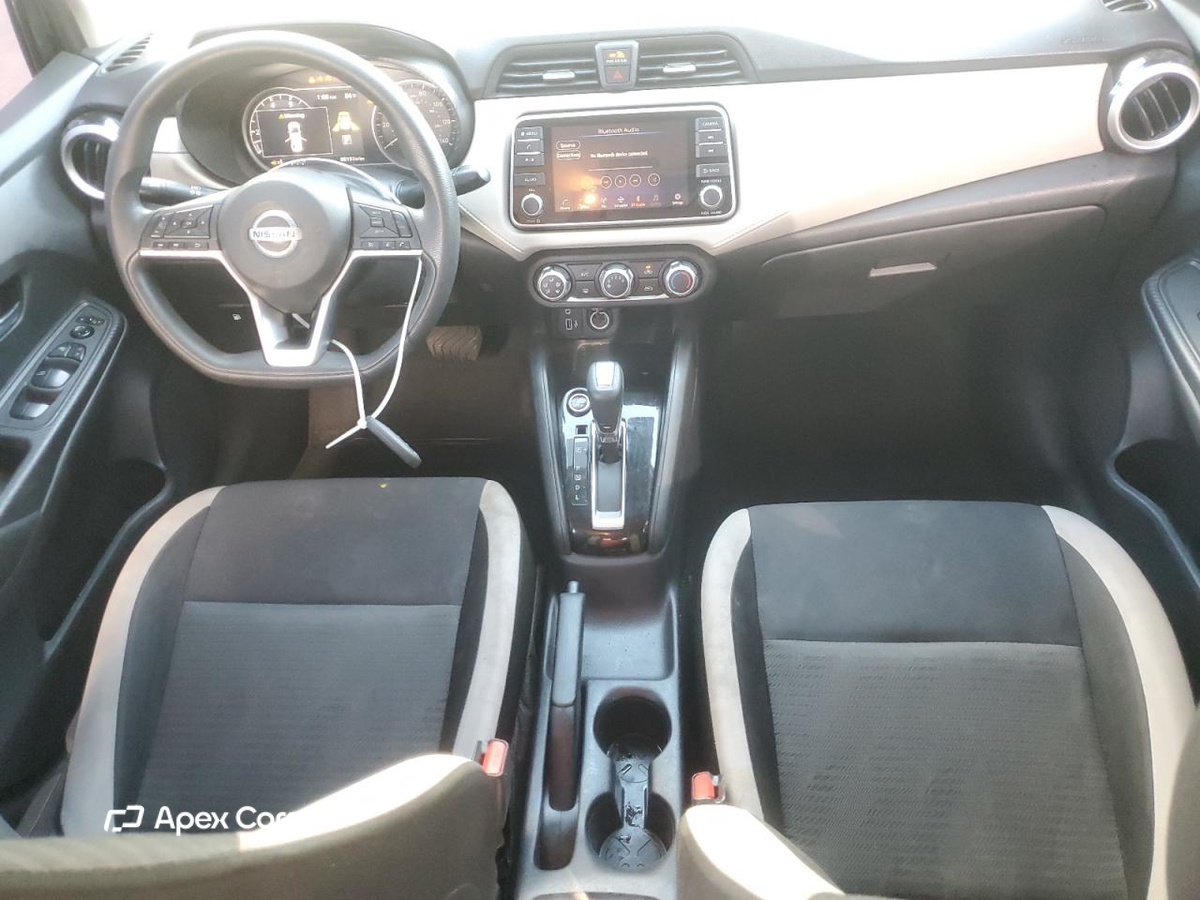 Nissan Versa 2021