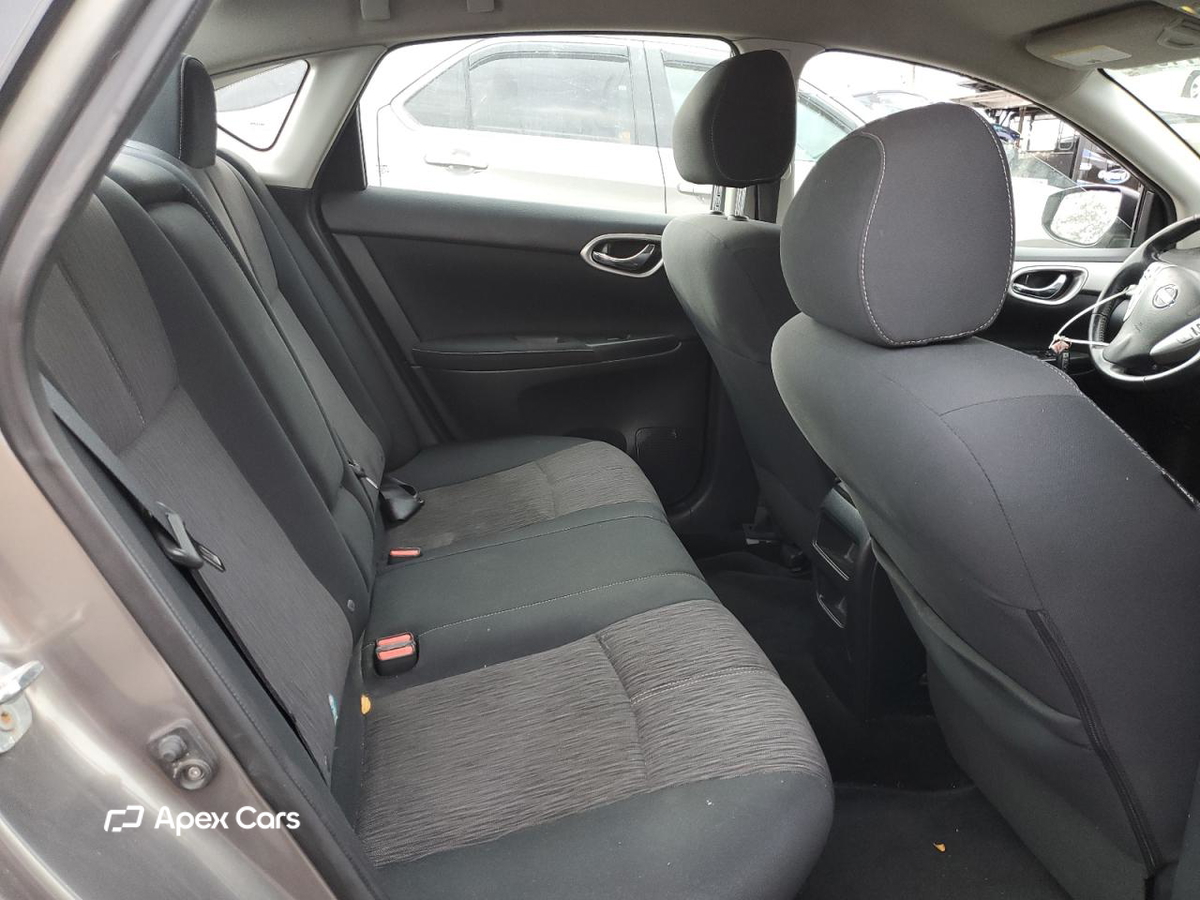 Nissan Sentra 2015