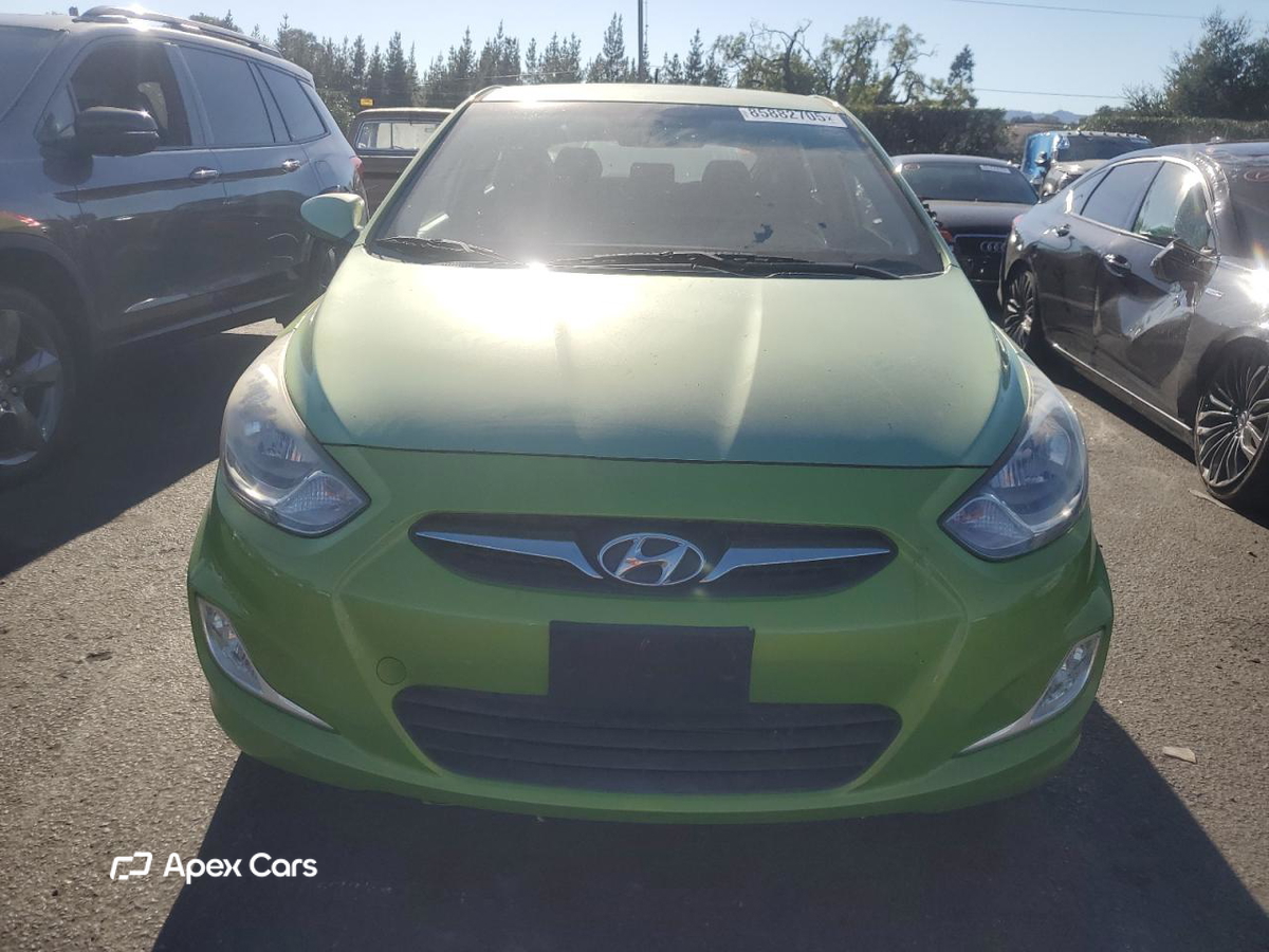 Hyundai Accent 2012