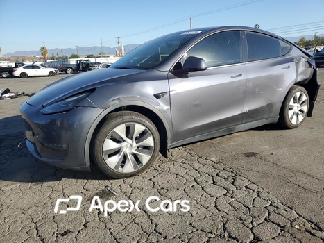 Tesla Model Y 2023 - Image 1 of 13