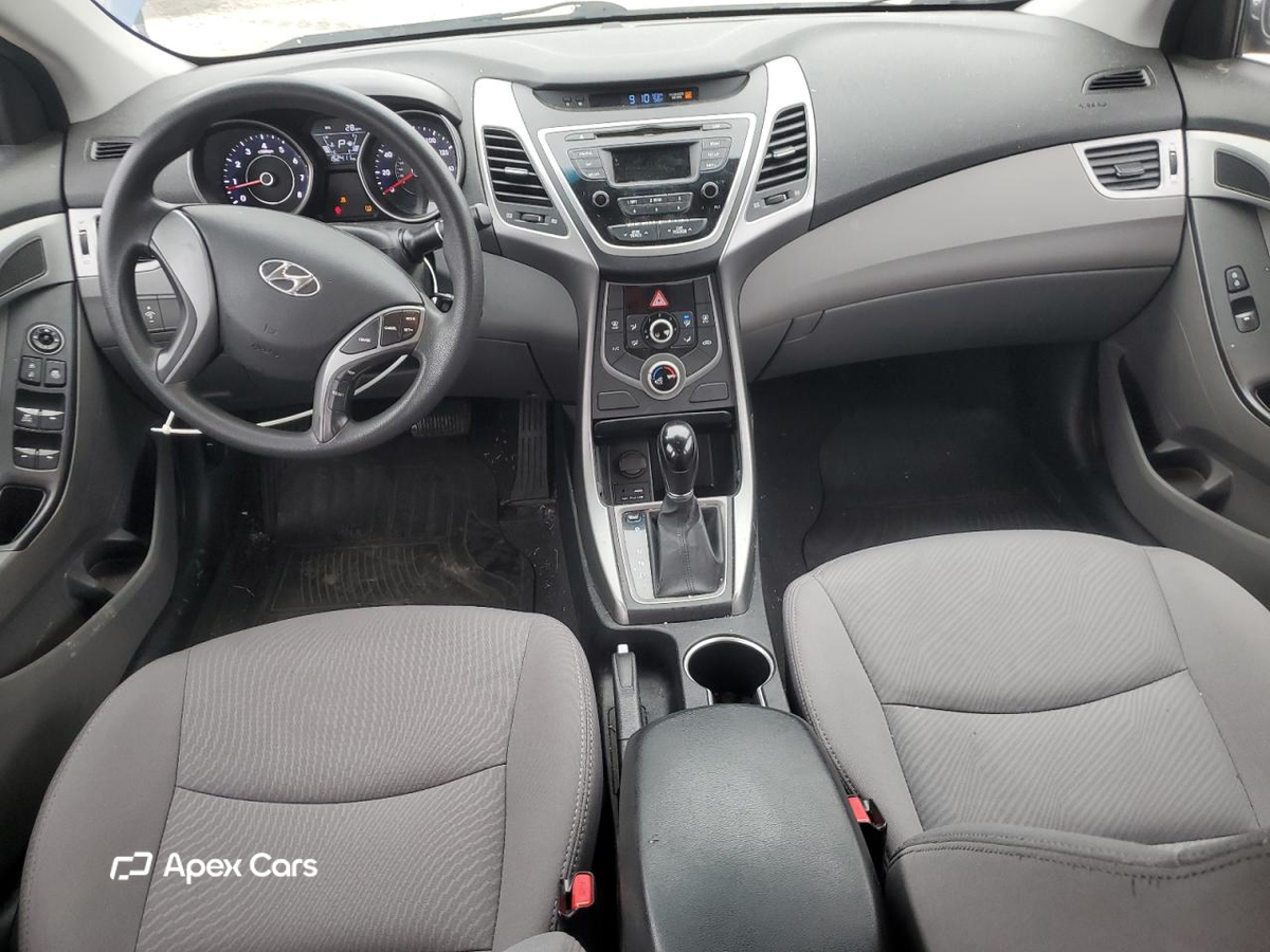 Hyundai Elantra 2016