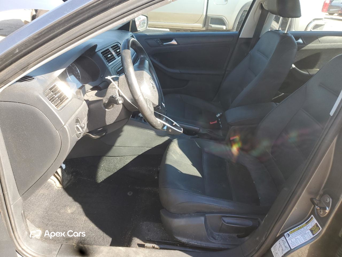Volkswagen Jetta 2012