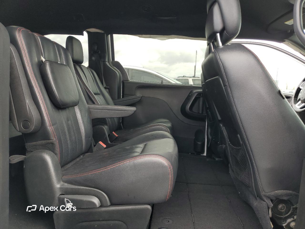Dodge Caravan 2018
