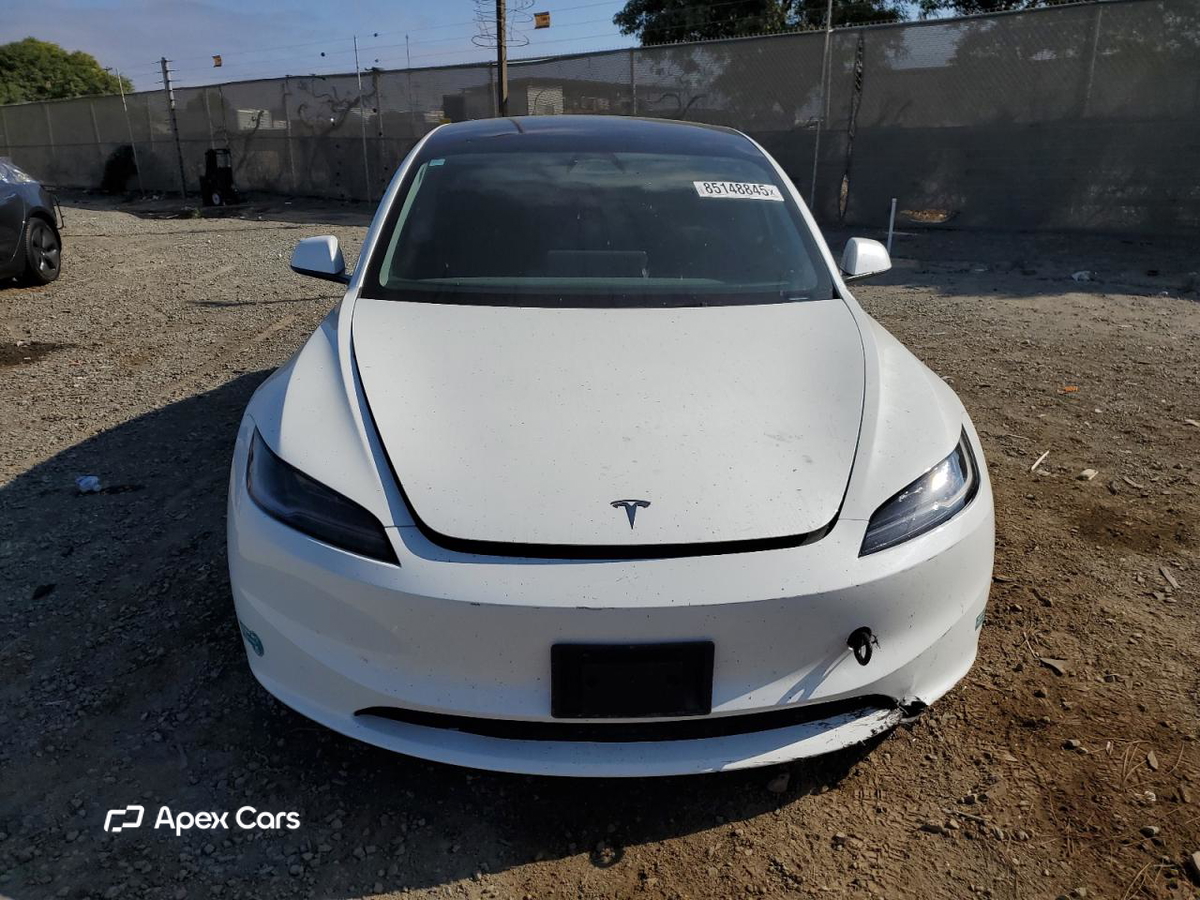 Tesla Model 3 2025