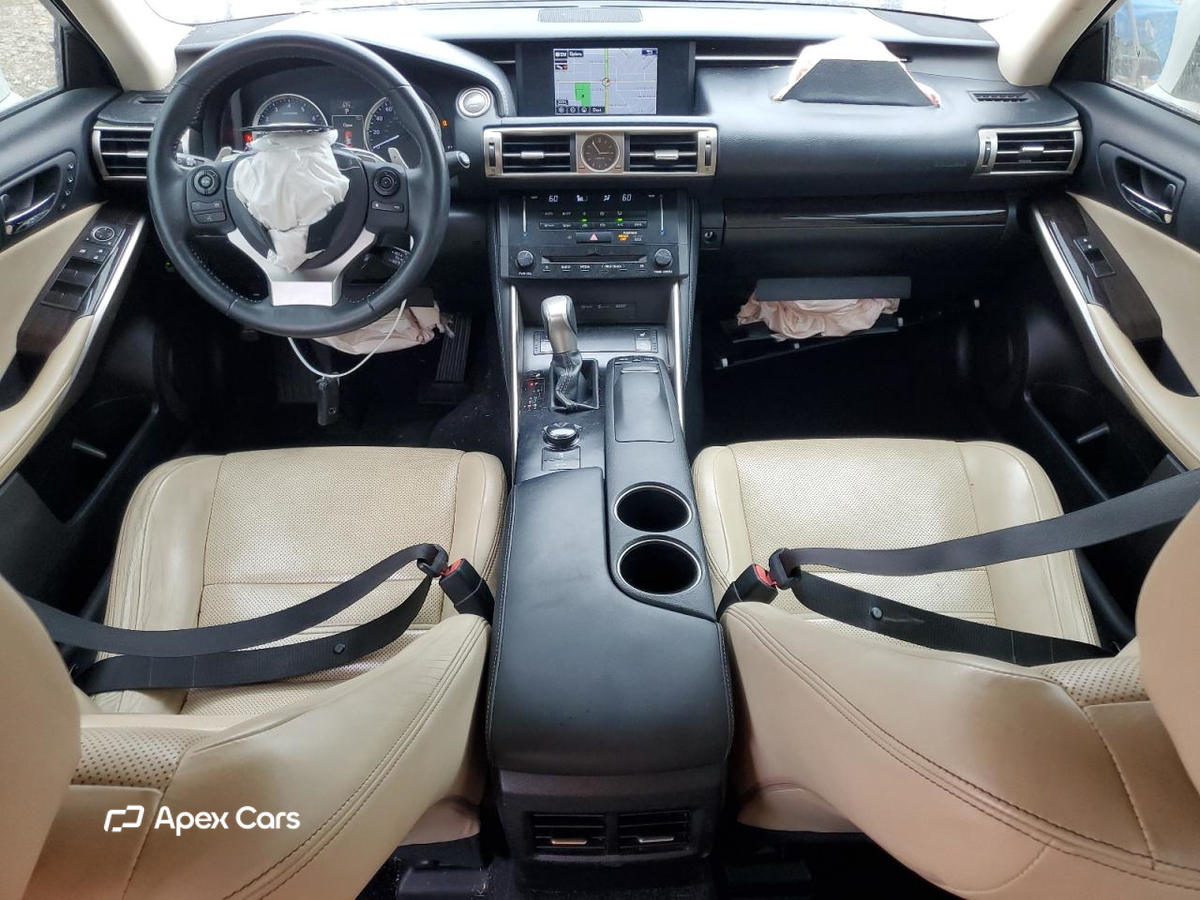 Lexus IS 2014