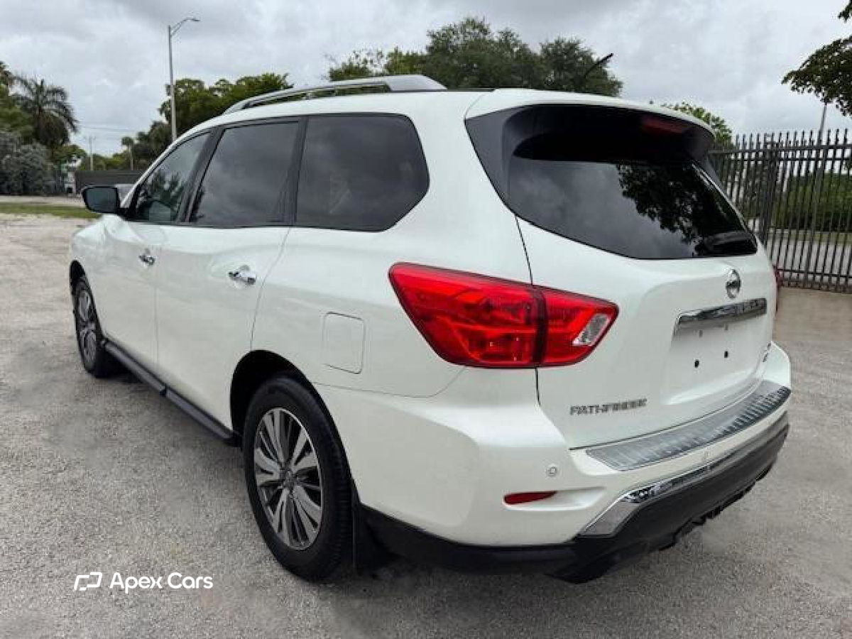 Nissan Pathfinder 2017
