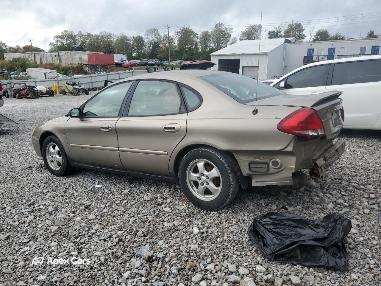 Ford Taurus 2004