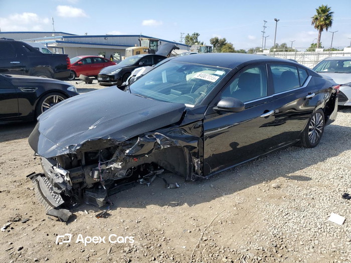 2025 Nissan Altima - Image 1 of 5